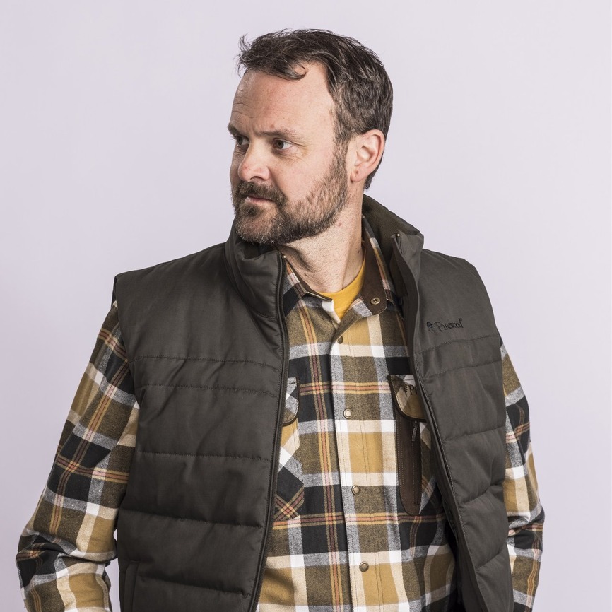 Жилет Pinewood Varnamo Padded VEST  Smoke Black. Фото 3