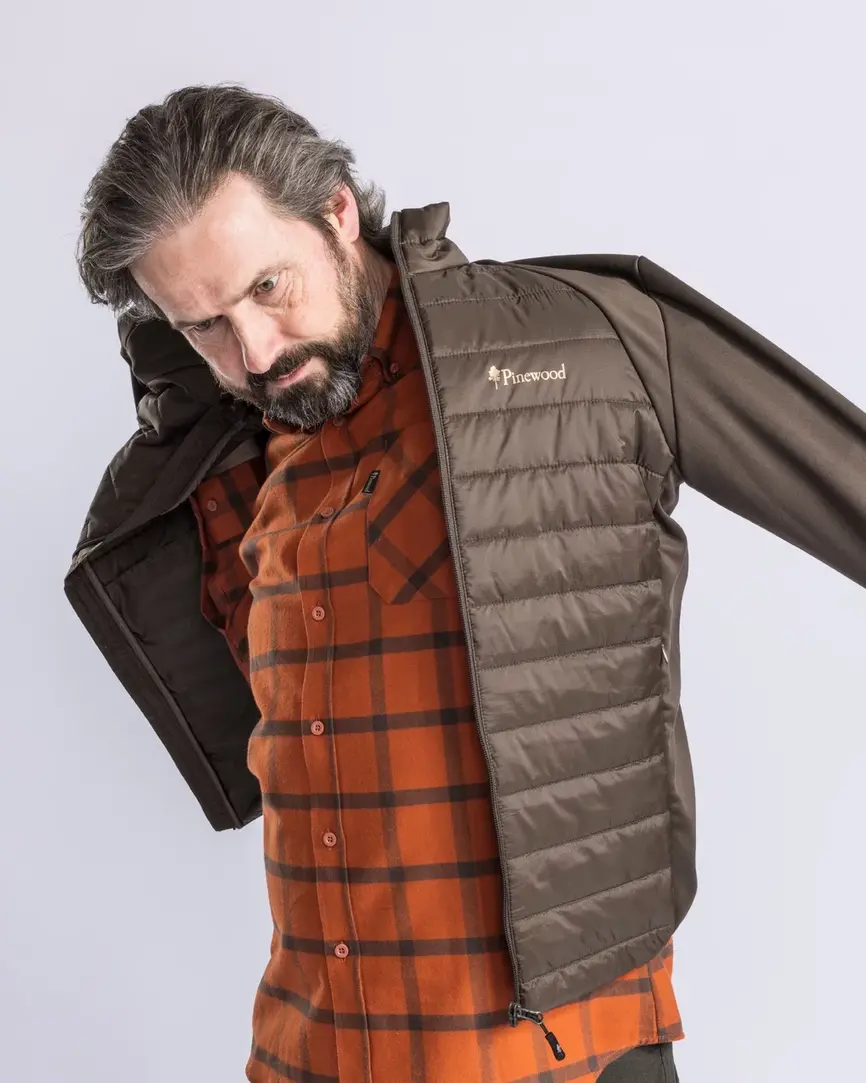 Куртка Pinewood FINNVEDEN HYBRID POWER FLEECE JACKET M’S DUSTY BROWN. Фото 2