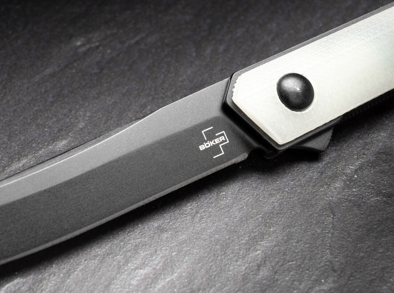 ж Boker Plus "Kwaiken Air G10 Jade". Фото 4