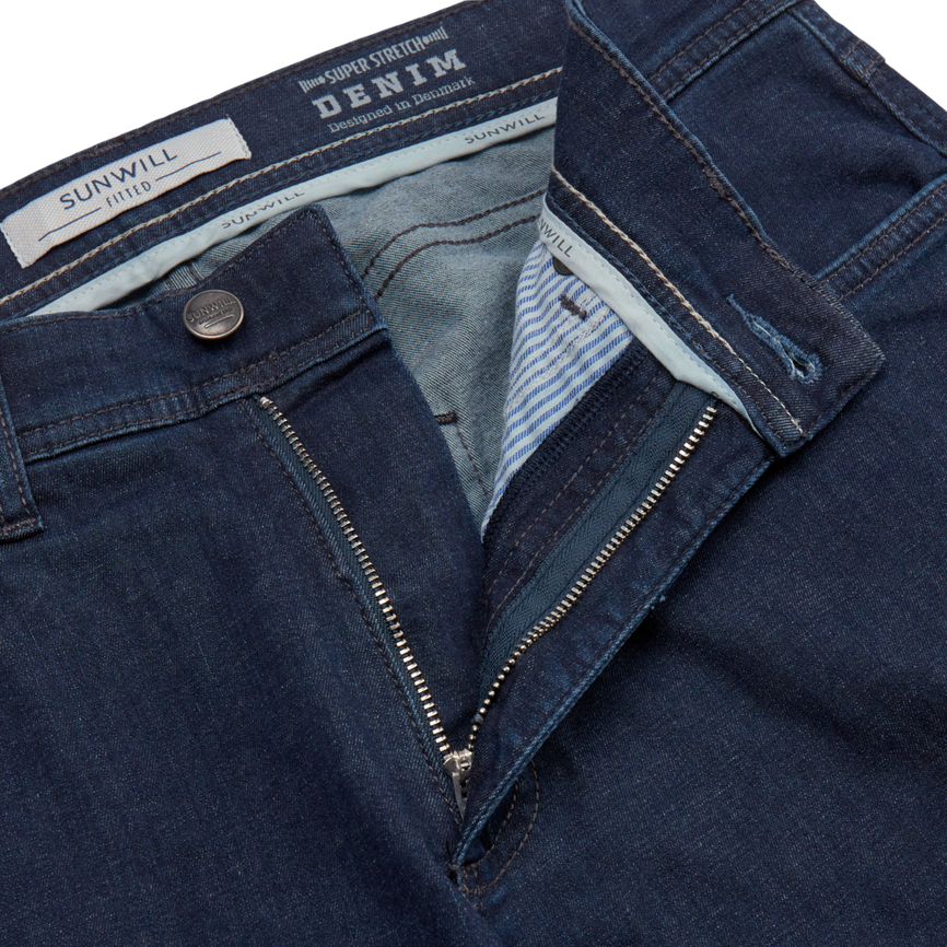 Штани SUNWILL Super Stretch Jeans in Fitted Fit 400 Dark Navy. Фото 3