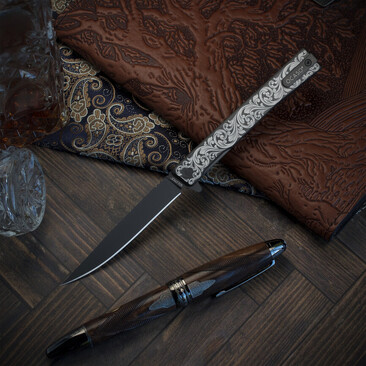 Ніж Ocaso "Solstice", Engraved titanium Scroll Pattern, Black